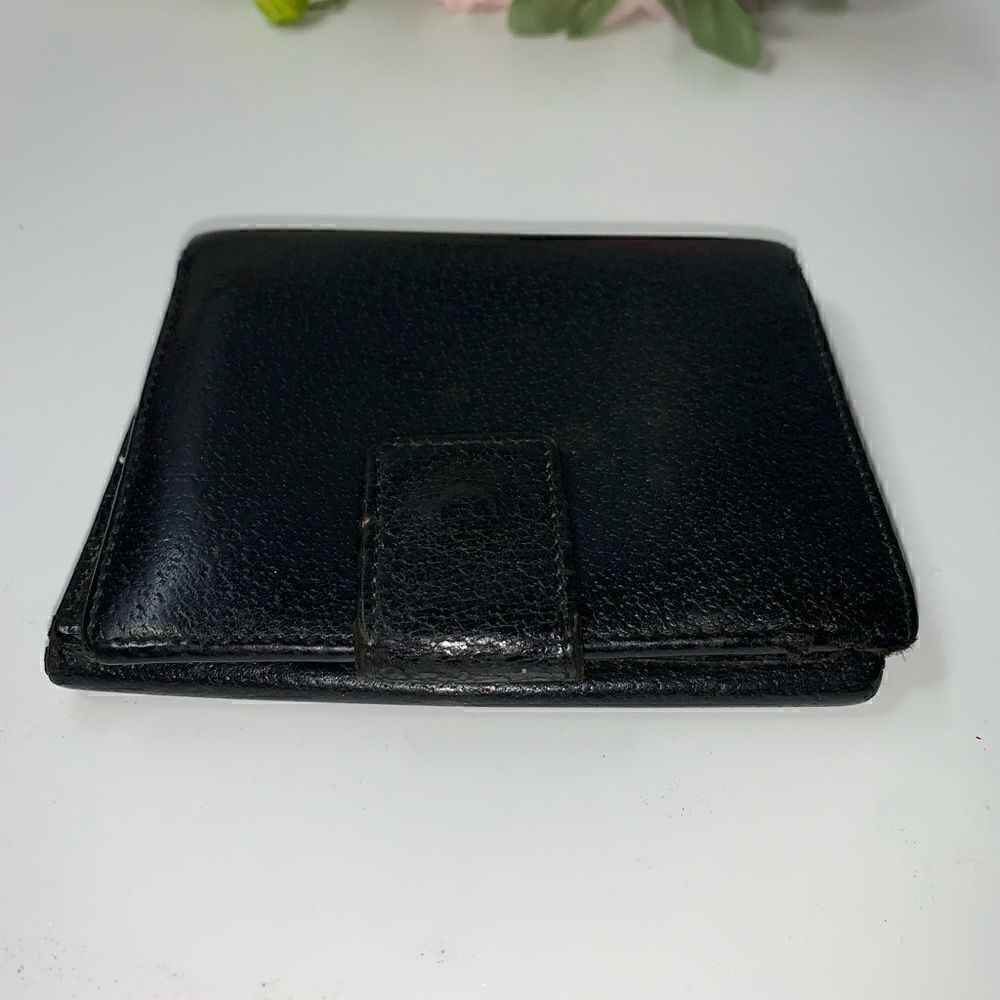 Authentic GUCCI Leather Compact Wallet - Picture 10 of 13